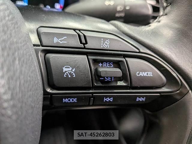 Toyota YARIS CROSS 2022-11 8865425-4