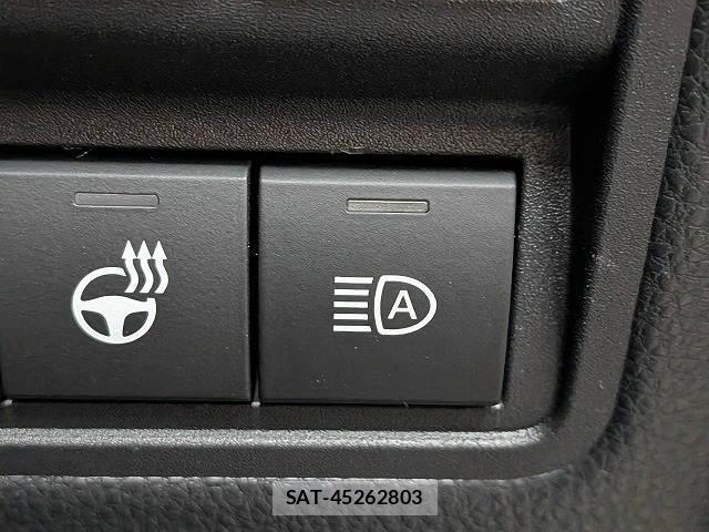 Toyota YARIS CROSS 2022-11 8865425-8