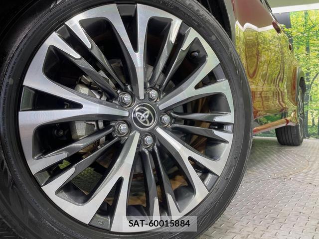 Toyota YARIS CROSS 2021-11 8865576-12