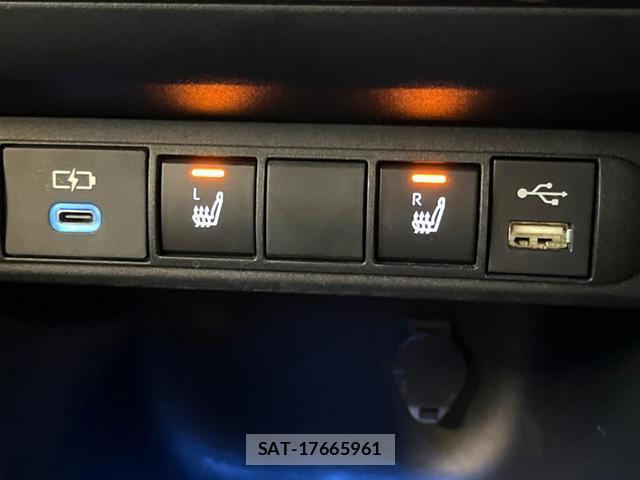 Toyota YARIS CROSS 2023-10 8866087-4