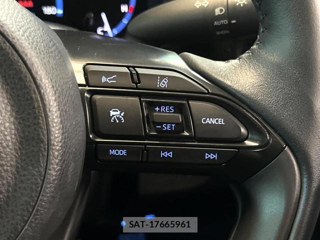 Toyota YARIS CROSS 2023-10 8866087-5