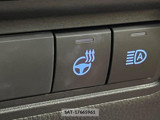 Toyota YARIS CROSS 2023-10 8866087-6