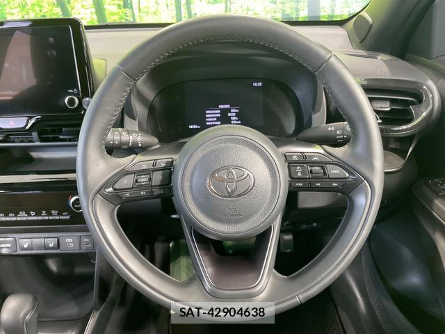 Toyota YARIS CROSS 2025-04 8866728-11
