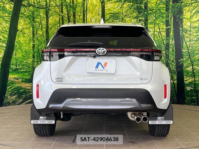 Toyota YARIS CROSS 2025-04 8866728-15