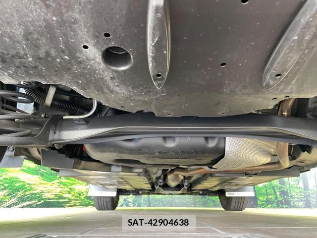 Toyota YARIS CROSS 2025-04 8866728-19