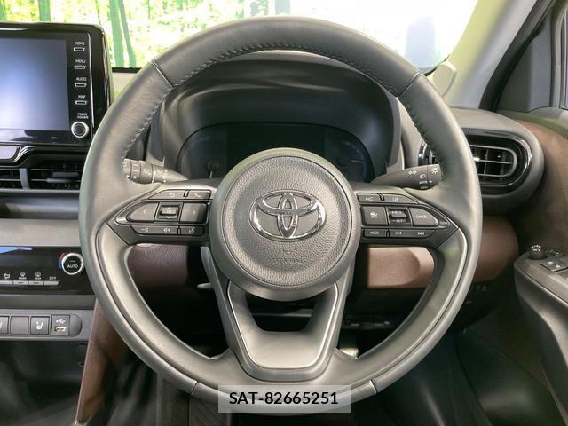 Toyota YARIS CROSS 2022-11 8866740-11