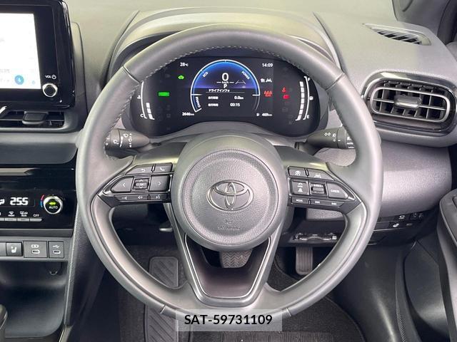 Toyota YARIS CROSS 2025-08 8866923-10