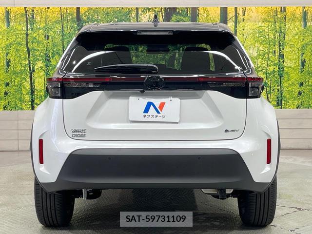 Toyota YARIS CROSS 2025-08 8866923-14