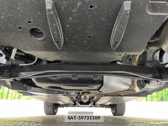 Toyota YARIS CROSS 2025-08 8866923-18