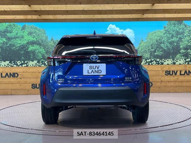 Toyota YARIS CROSS 2022-10 8867082-14