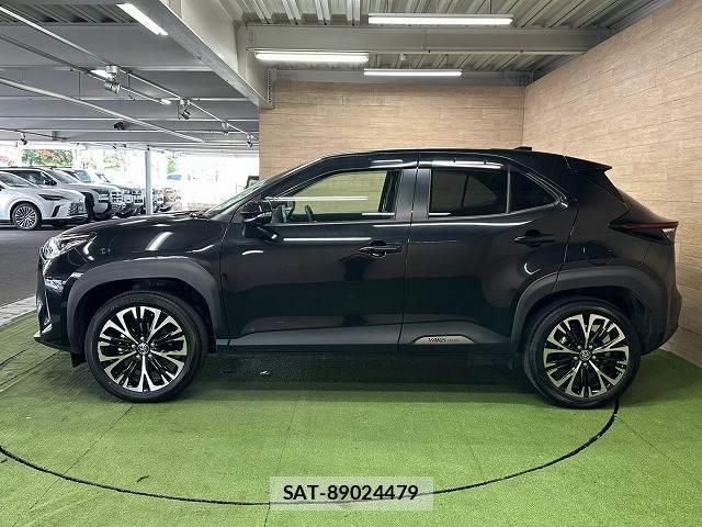 Toyota YARIS CROSS 2024-05 8867152-16