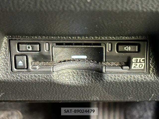 Toyota YARIS CROSS 2024-05 8867152-9
