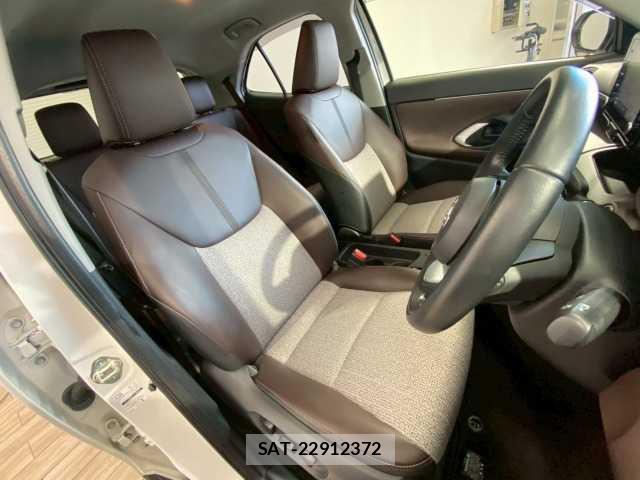 Toyota YARIS CROSS 2020-09 8867386-10