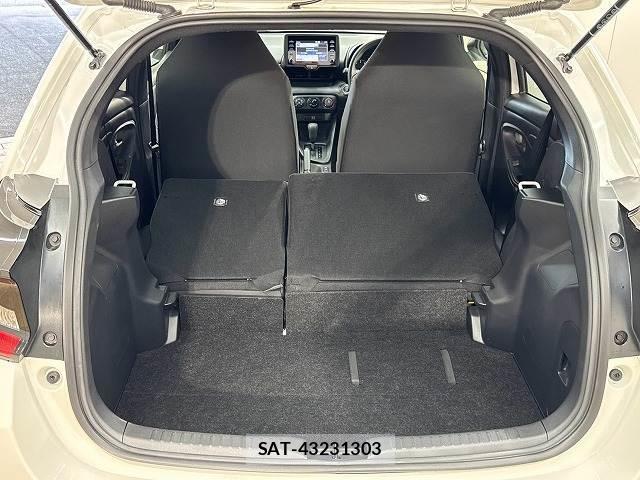 Toyota YARIS 2021-09 8866188-12