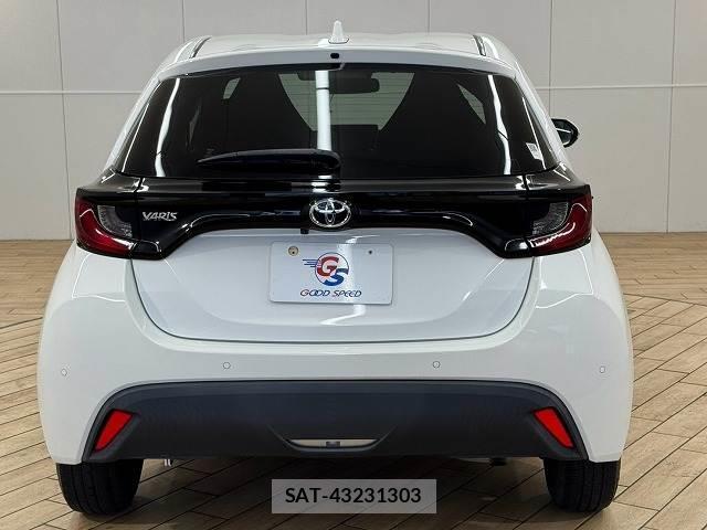Toyota YARIS 2021-09 8866188-15