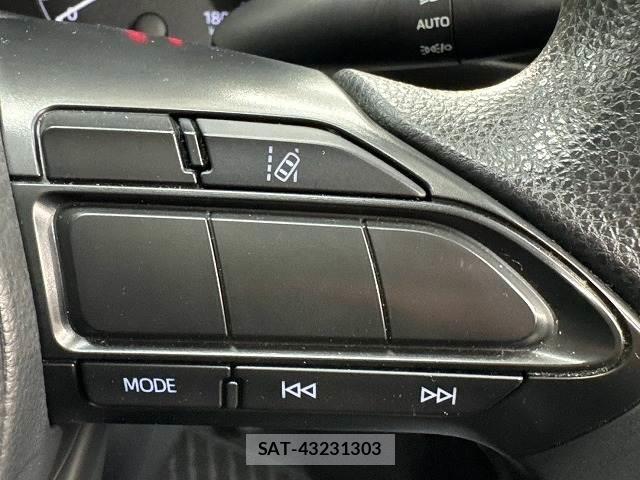 Toyota YARIS 2021-09 8866188-6
