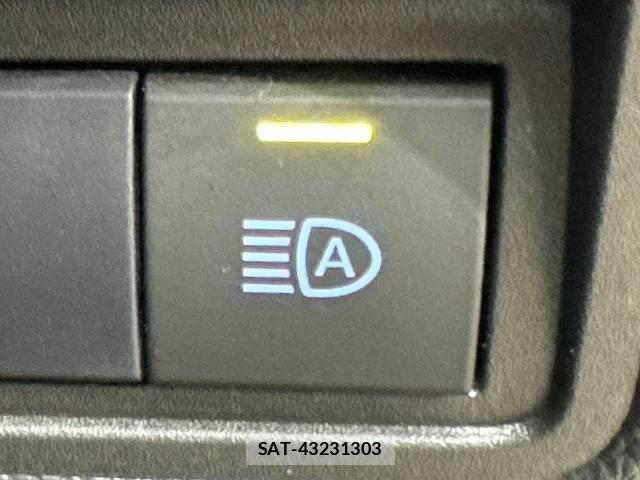 Toyota YARIS 2021-09 8866188-7