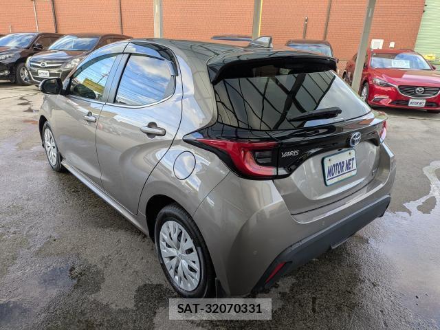 Toyota YARIS 2021-07 8866382-10