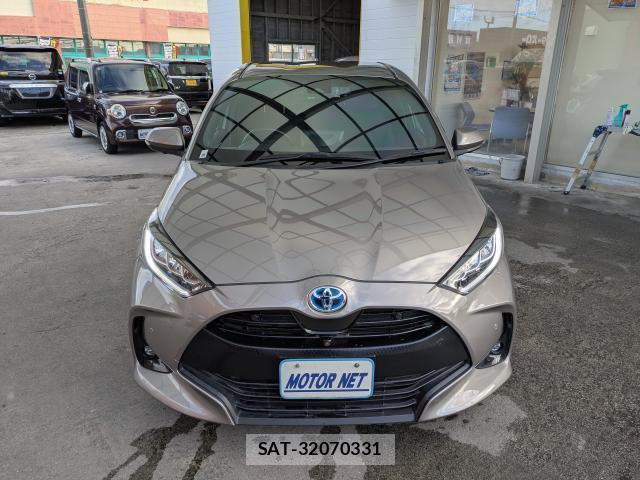 Toyota YARIS 2021-07 8866382-12