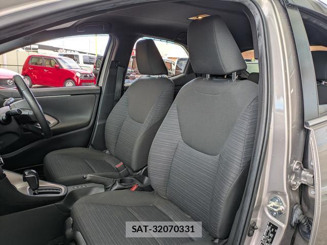 Toyota YARIS 2021-07 8866382-5
