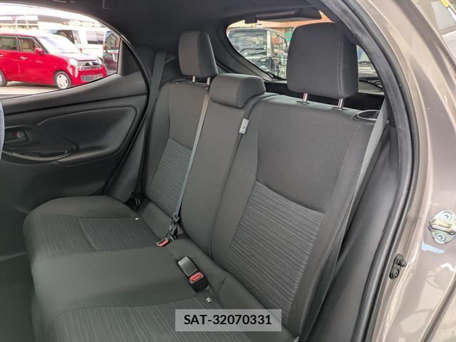 Toyota YARIS 2021-07 8866382-6