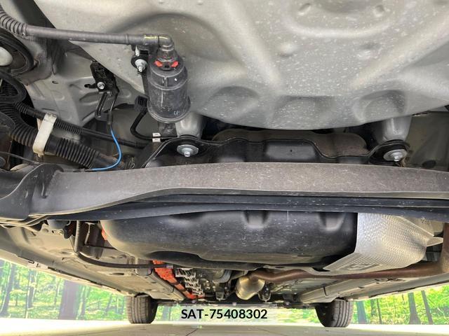 Toyota YARIS 2023-07 8866420-18