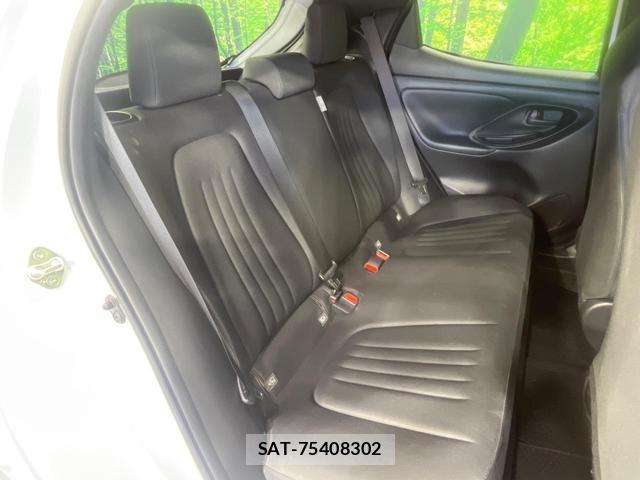 Toyota YARIS 2023-07 8866420-8