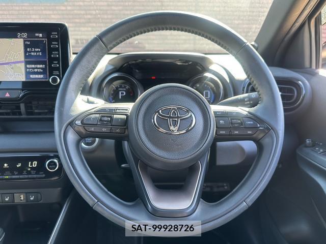 Toyota YARIS 2020-07 8866642-2