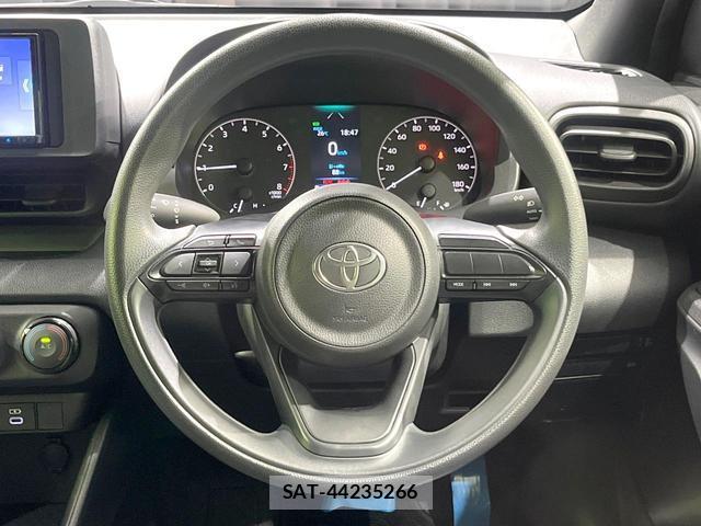 Toyota YARIS 2024-07 8866914-10