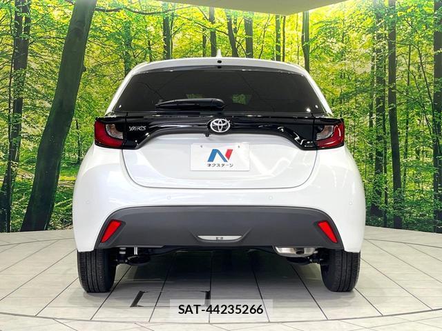 Toyota YARIS 2024-07 8866914-14