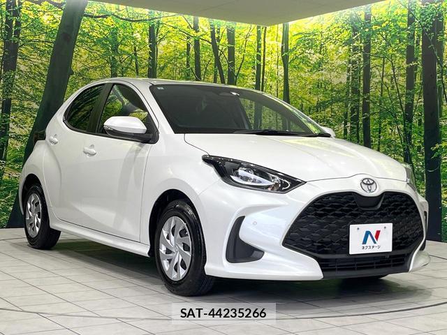 Toyota YARIS 2024-07 8866914-15