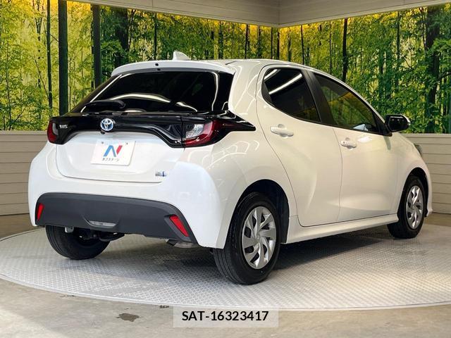 Toyota YARIS 2023-08 8867185-16