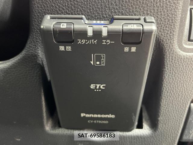 Toyota YARIS 2020-03 8867296-6