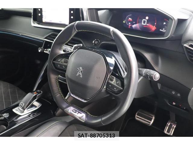 Peugeot 2008 2021-12 8874940-11