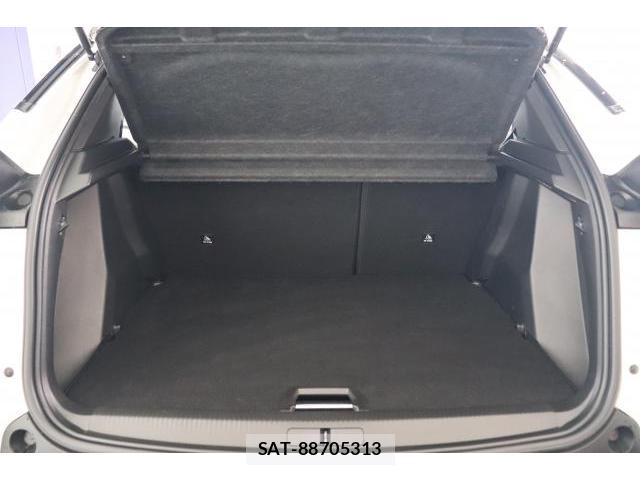 Peugeot 2008 2021-12 8874940-18