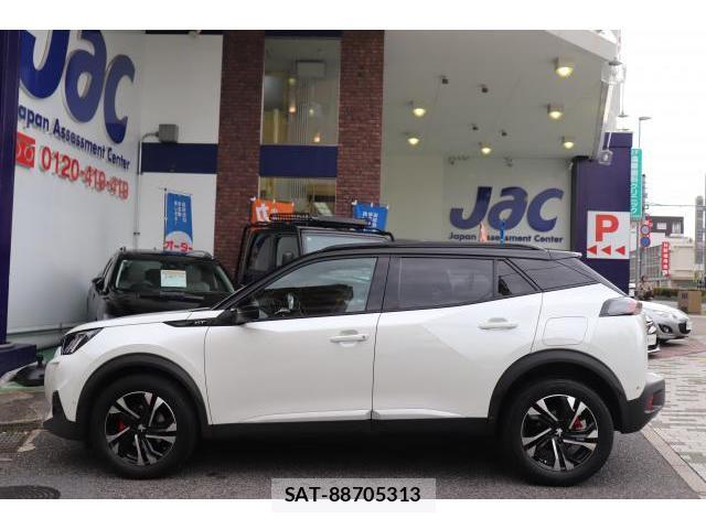 Peugeot 2008 2021-12 8874940-5