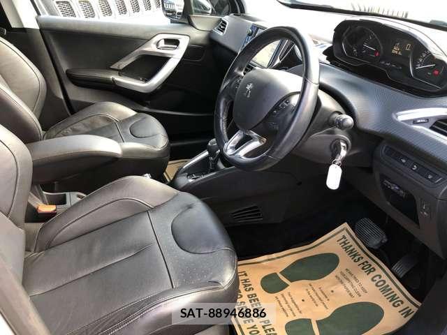 Peugeot 208 2018-07 8873341-9