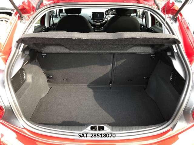 Peugeot 208 2017-05 8873342-13