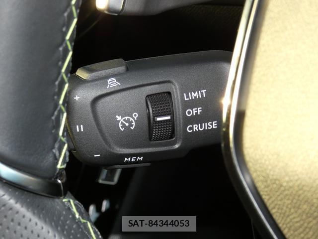 Peugeot 208 2025-11 8873572-8