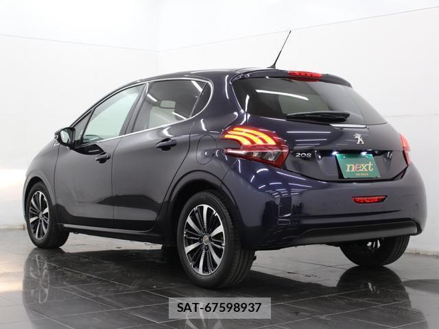 Peugeot 208 2020-05 8874295-15