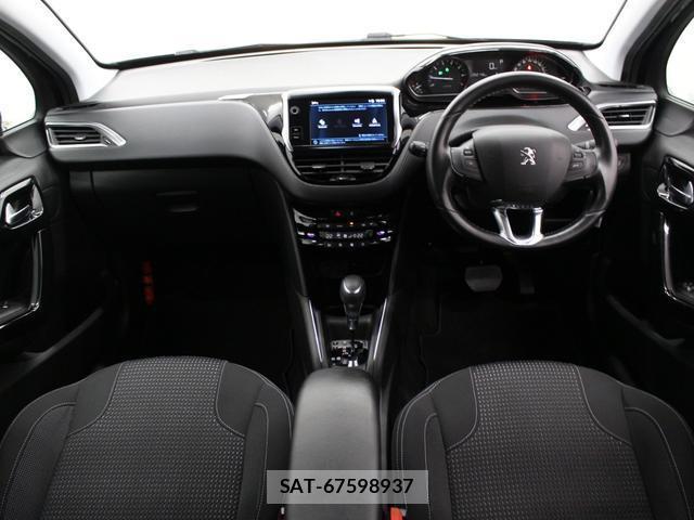 Peugeot 208 2020-05 8874295-4