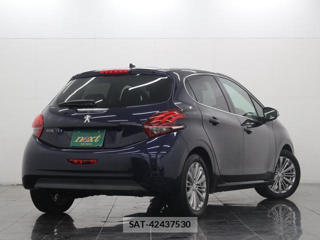 Peugeot 208 2018-08 8874297-1