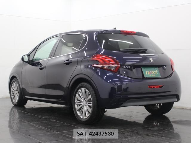 Peugeot 208 2018-08 8874297-14