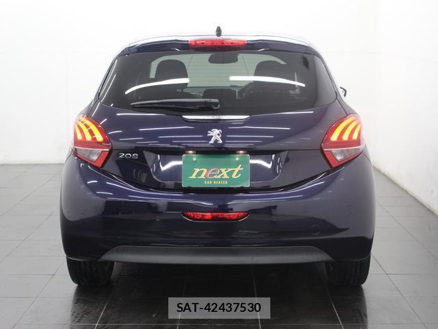 Peugeot 208 2018-08 8874297-3