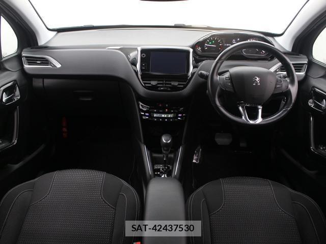 Peugeot 208 2018-08 8874297-4