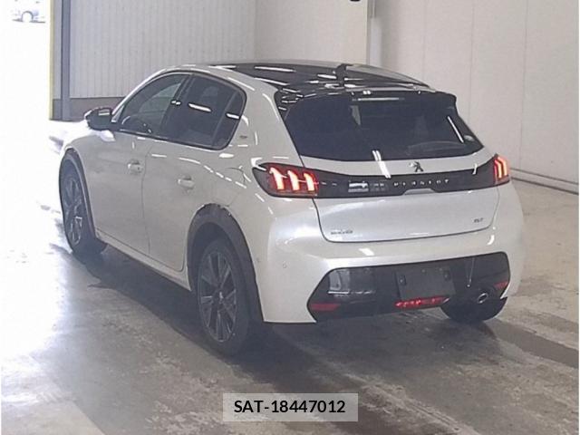 Peugeot 208 2021-07 8875424-1
