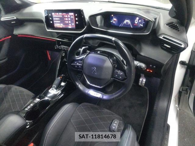 Peugeot 208 2021-12 8875450-2