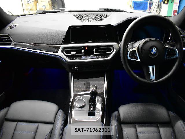 Bmw 3 SERIES 2019-06 8873014-1