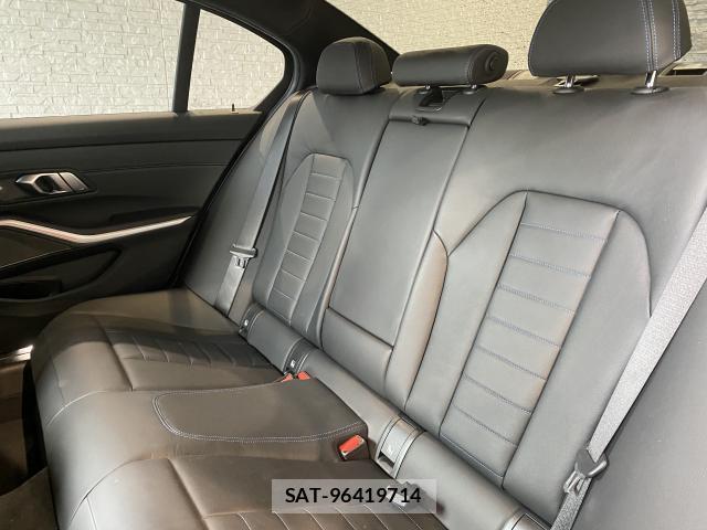 Bmw 3 SERIES 2019-09 8875198-19