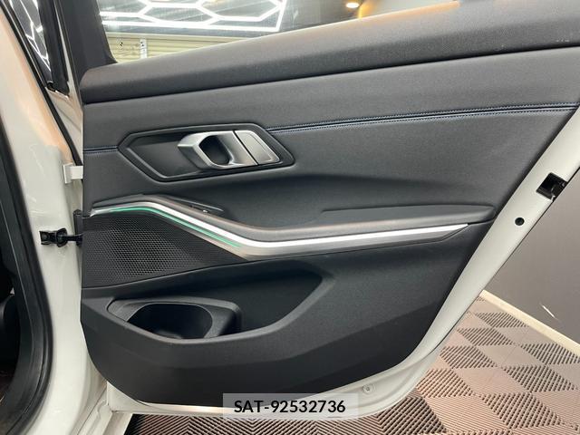 Bmw 3 SERIES 2019-02 8875549-14